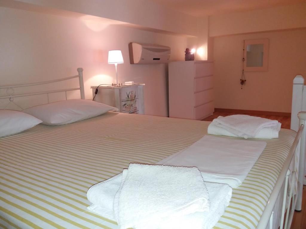 Roula'S Suites Андрос Экстерьер фото